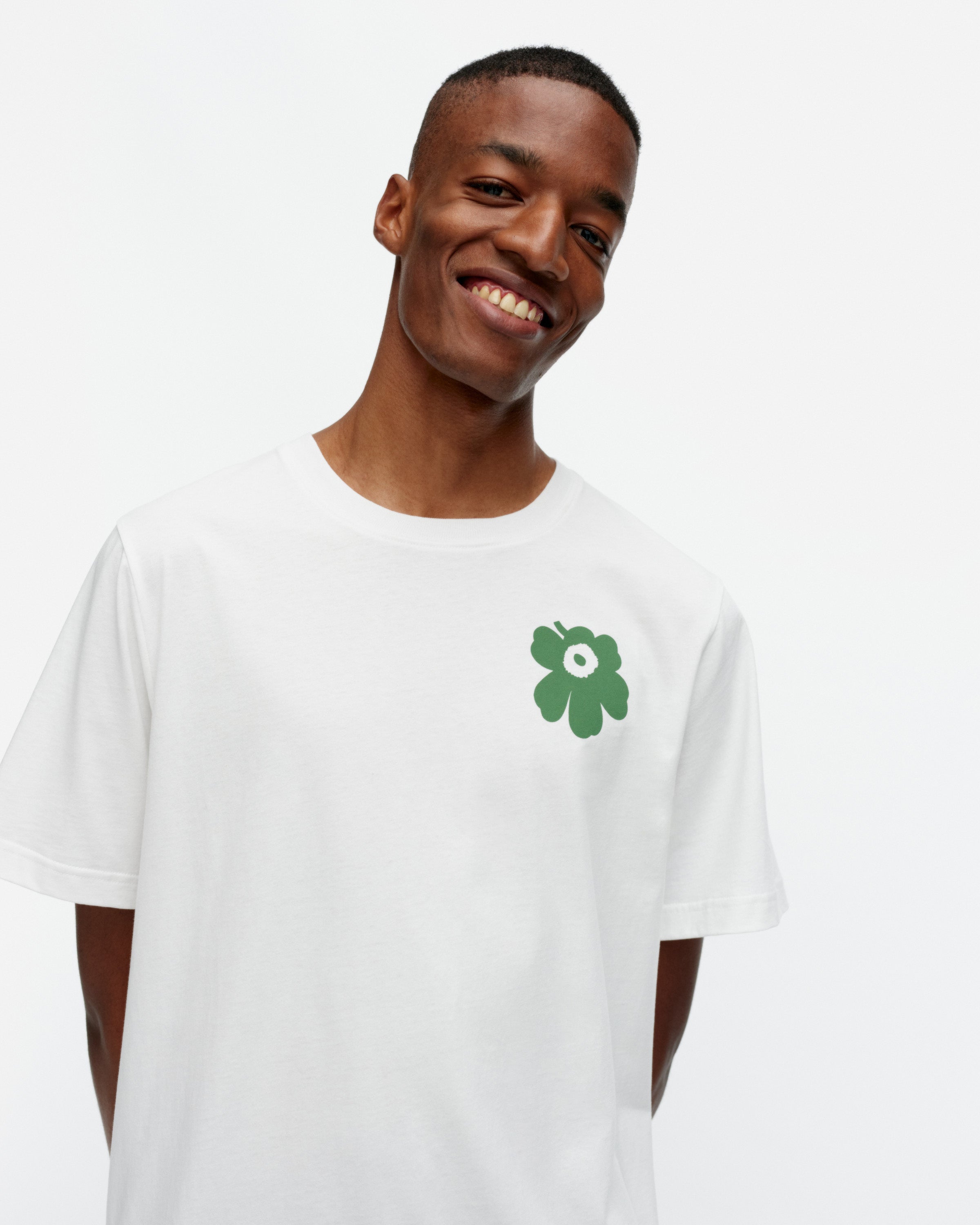 ☆ marimekko ☆ Petran Blombom Placement 136 - Tシャツ Marimekko Petran Blombom Placement Tunic T-Shirt – KIITOSlife