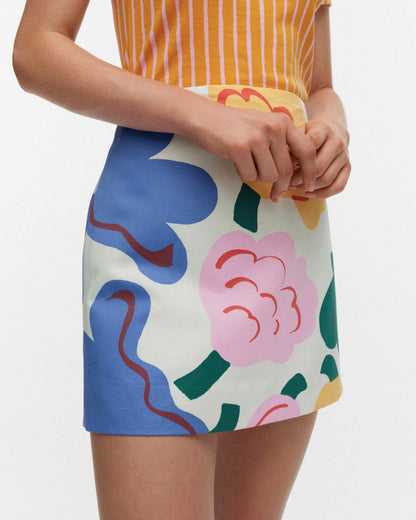 Iloita Kukasta Kukkaan Skirt