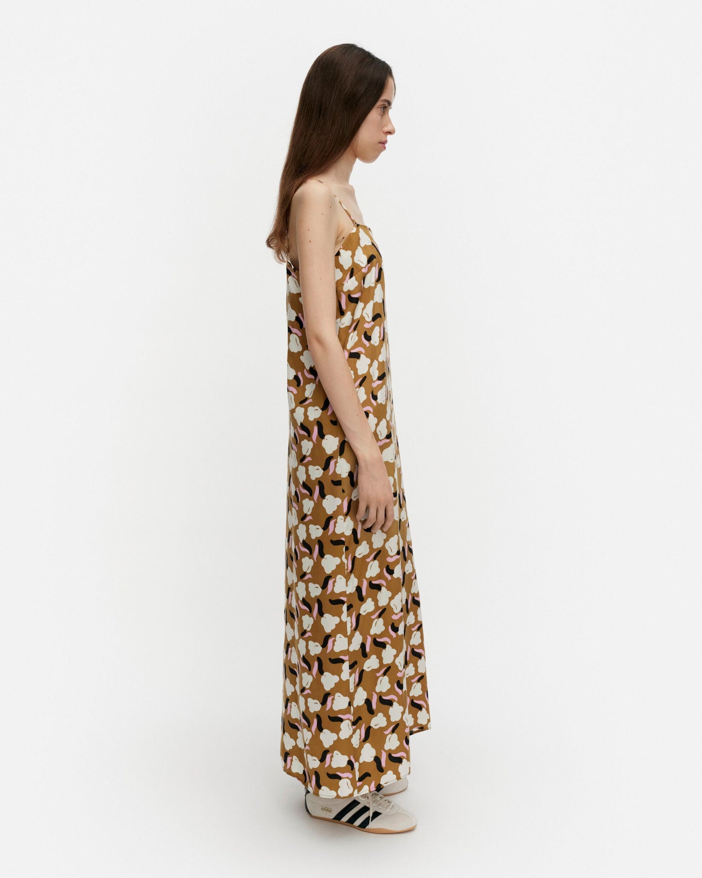 Pyörähdys Lemmitty Dress