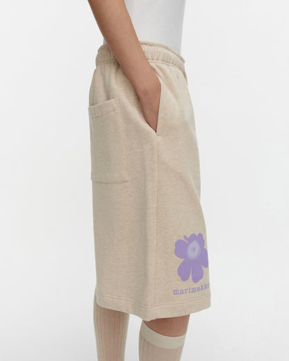 Sarana Unikko Placement Kioski Shorts