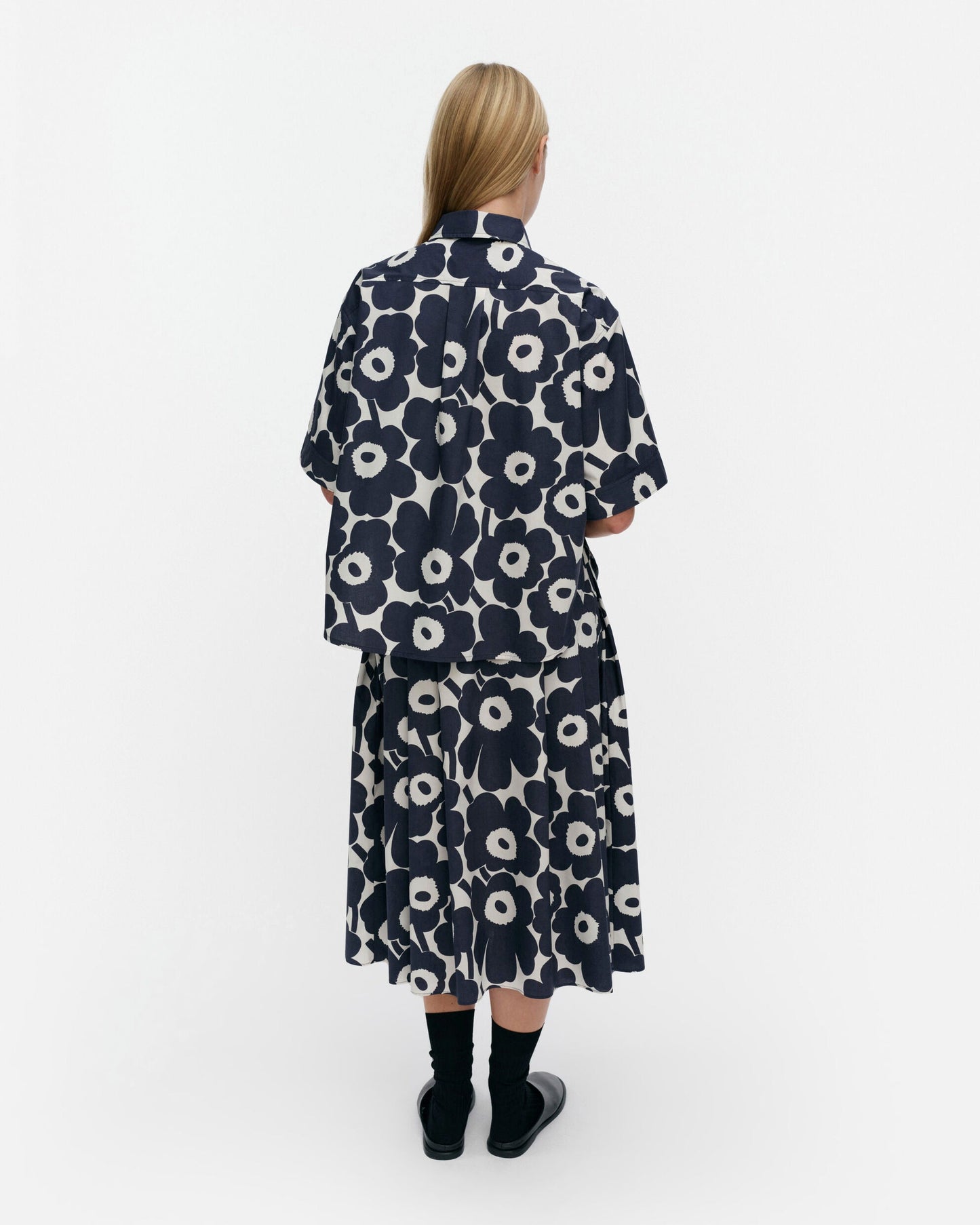 Standardi Unikko Shirt