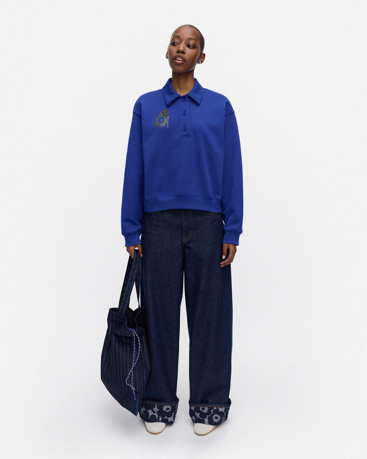 Toiminta Unikko Placement Kioski Sweatshirt