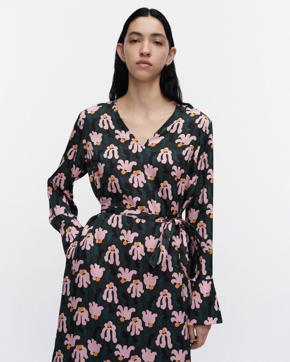 Nauru Kukkahattu Dress